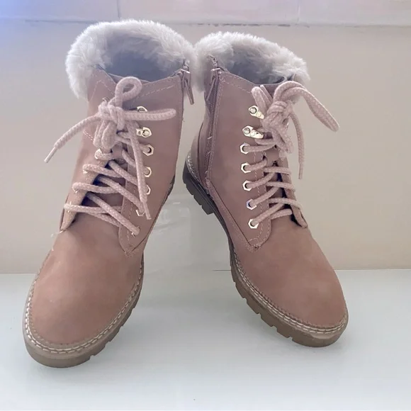 Steve Madden Peachy Tan Faux Fur-Lined Lace Combat Walking Ankle Boots Size 8 M - Picture 3 of 14